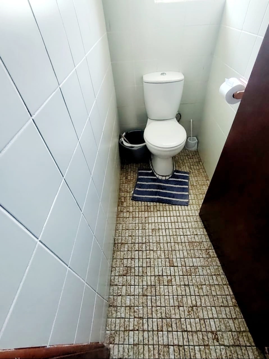 6 Bedroom Property for Sale in Baysville Eastern Cape